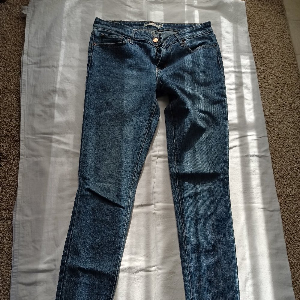 Levi's 711 skinny jean